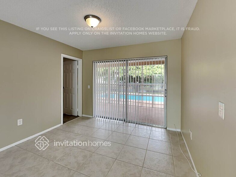 Building Photo - 11385 NW 41st St