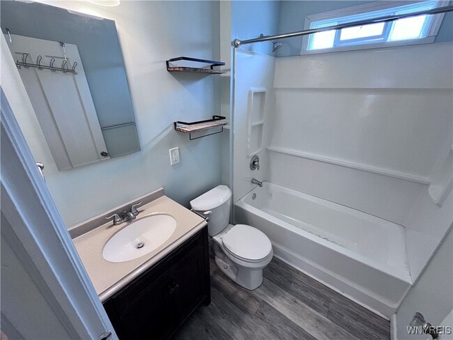 Building Photo - 45 Delham Ave