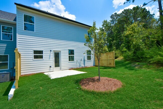 Building Photo - 54 Umber Ln