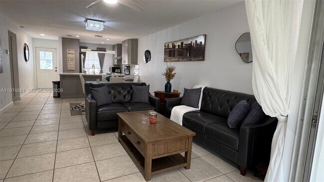 Building Photo - 405 Bennington Ln