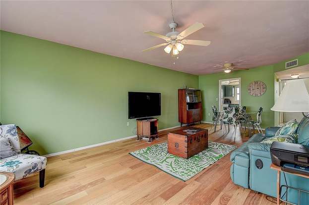Building Photo - 4775 Cove Cir