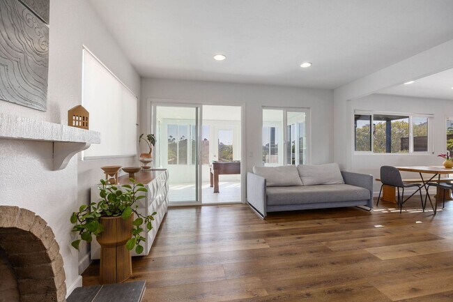 Building Photo - Enjoy the view from this 4 bedroom home with solar and overlooking the lagoon in quiet neighborhood