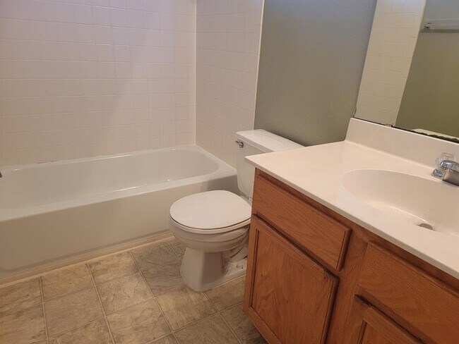 Building Photo - 14808 Sassafras Trail