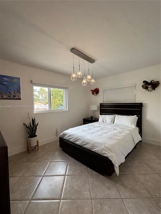 Building Photo - 2665 SW 119th Ct