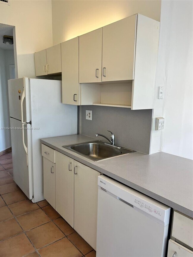 Building Photo - 7515 SW 153rd Ct