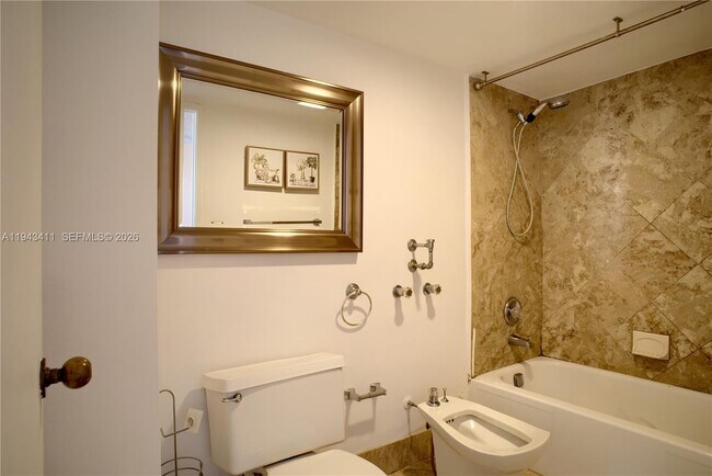 Building Photo - 210 174th St