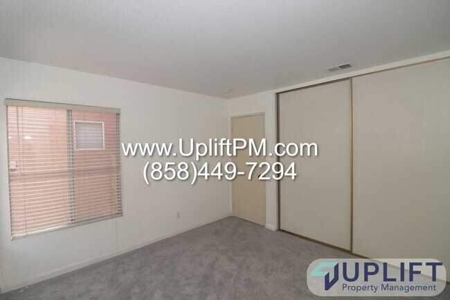 Building Photo - 1337 Serena Cir