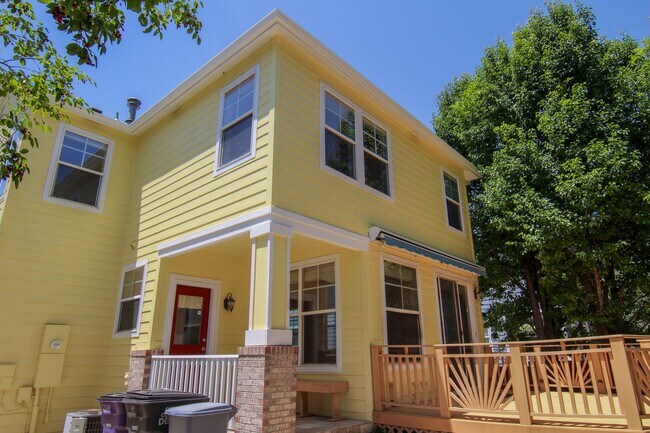 Building Photo - Prime Central Park 5bed/4ba
