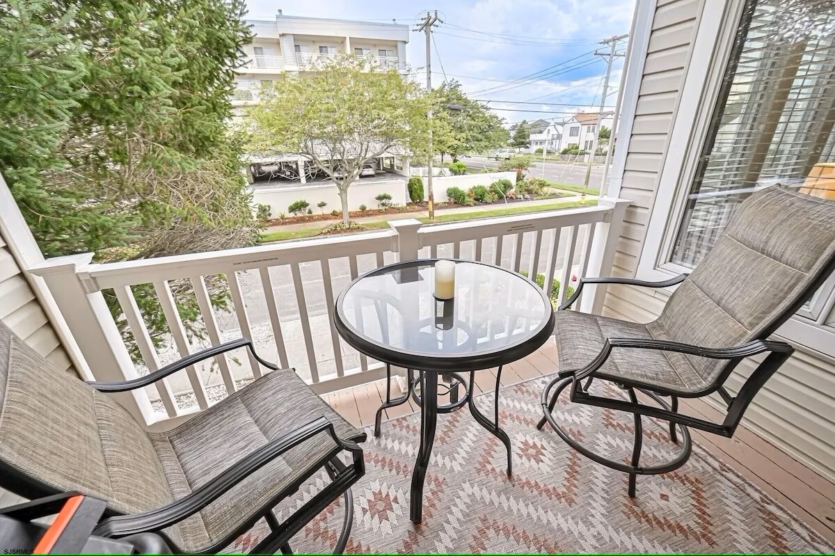 Building Photo - 518 W Brigantine Ave