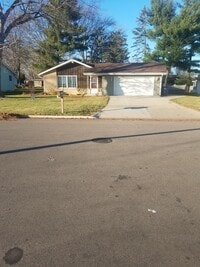 Building Photo - 2332 Harvard Dr