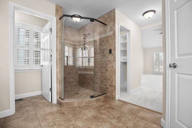 Building Photo - 6000 Blackstone Blvd