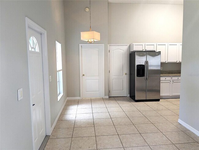 Building Photo - 1040 Cherry Valley Way