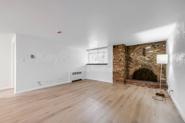Building Photo - 1350 Josephine St