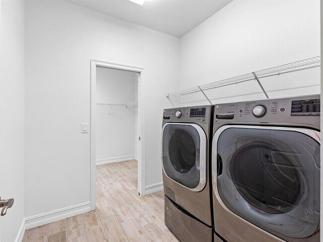 Building Photo - 4401 Conchfish Ln