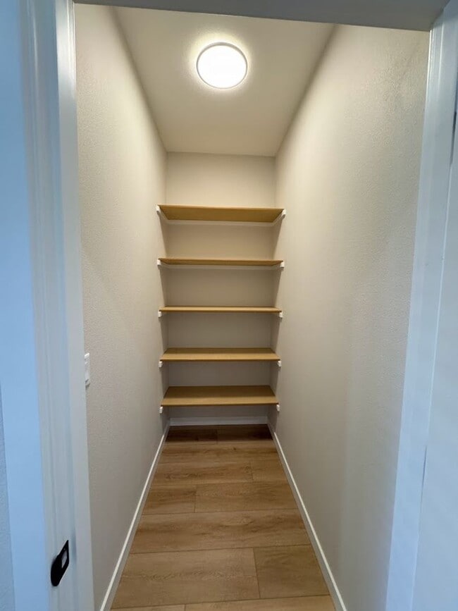 Building Photo - Newly Built 3 Bed, 2.5 Bath Cottage Homes with Free Wifi Internet