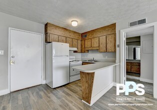 Building Photo - 1040 Sandtown Rd SW