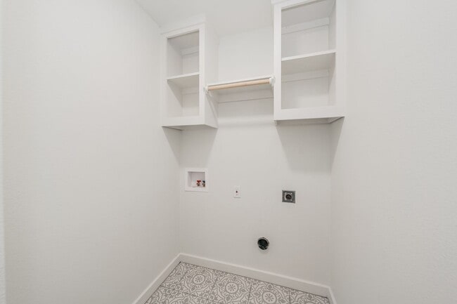 Building Photo - CHARMING HOME Close to TCU Campus!