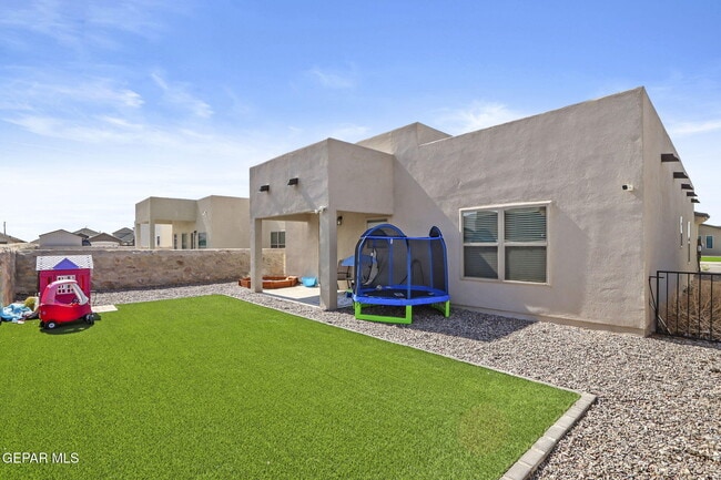 Building Photo - 13836 Summer Story Ave