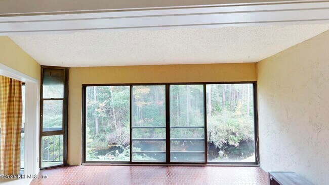 Building Photo - 8777 Como Lake Dr