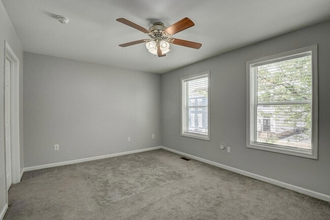 Building Photo - 809 Isabella St