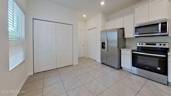 Building Photo - 3980 Bay Hawk Ct