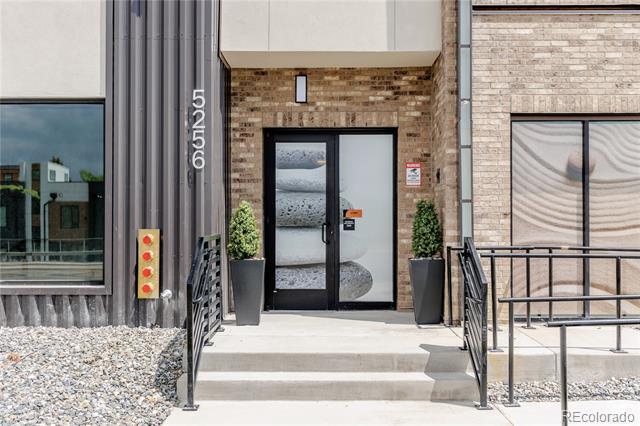 Building Photo - 2876 W 53rd Ave
