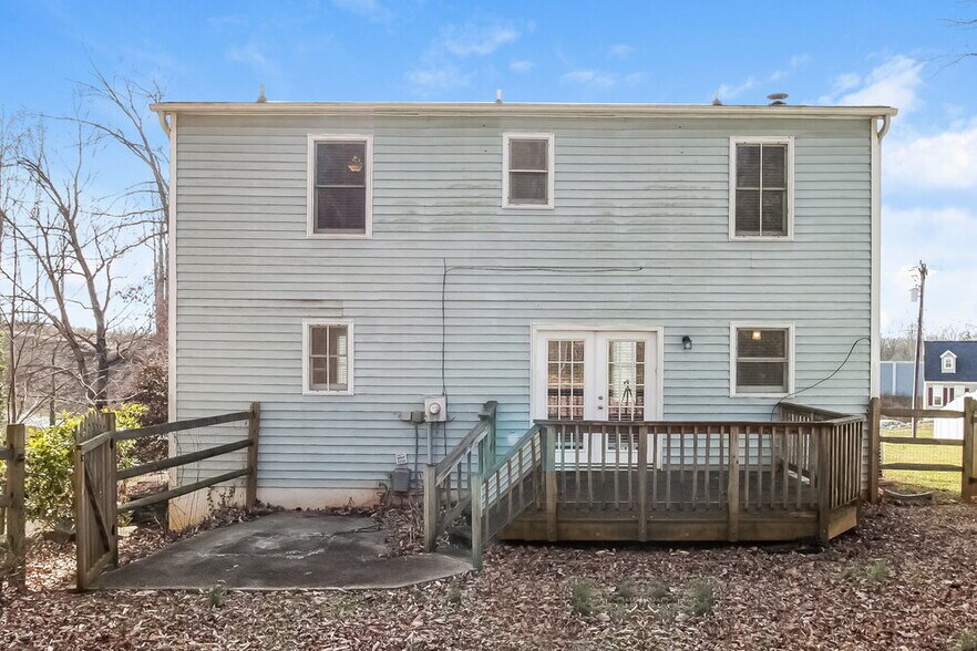 Building Photo - 767 Crooked Run Rd