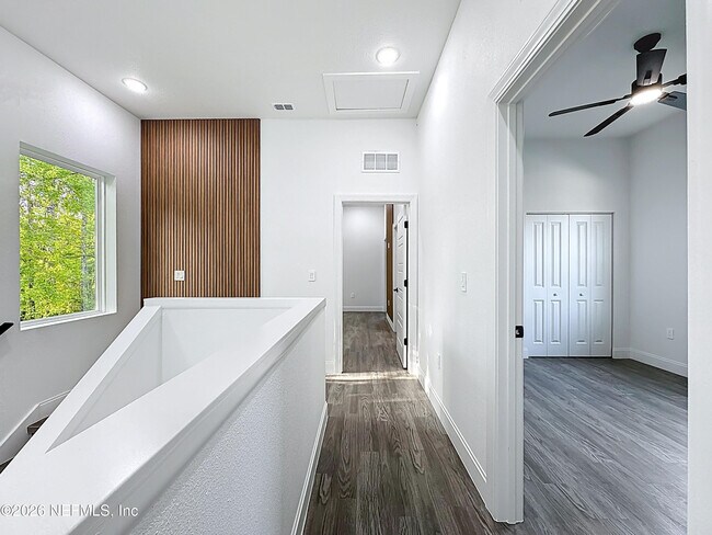 Building Photo - 8912 Hogan Rd