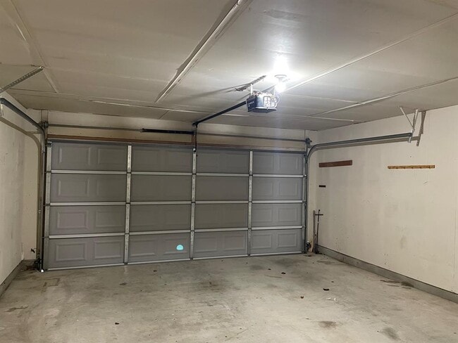 Building Photo - 289 Spring Branch Loop