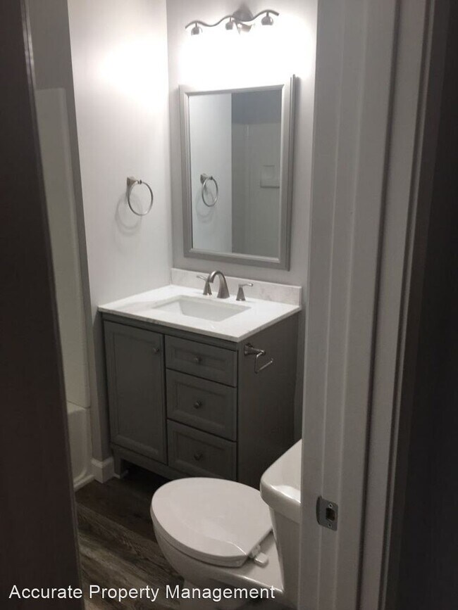 Building Photo - 3 br, 2 bath House - 4979 N 550 E