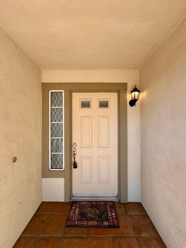 Building Photo - For a limited time only, enjoy 15 DAYS FREE RENT when you lease today! Charming 3 bedroom 2 Bathr...