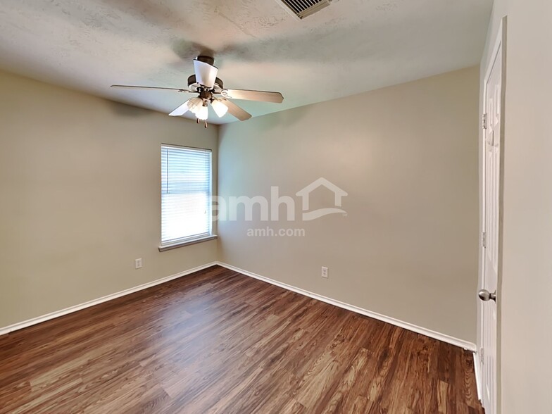Building Photo - 18491 Sunrise Pines Dr