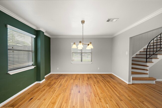 Building Photo - 3818 Southmore Blvd