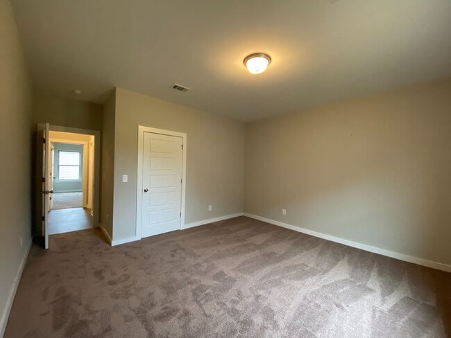 Building Photo - 14332 Chase Dr