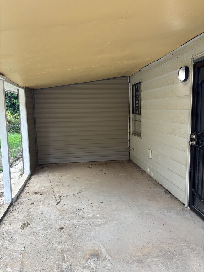 Building Photo - 4483 Suncrest Dr
