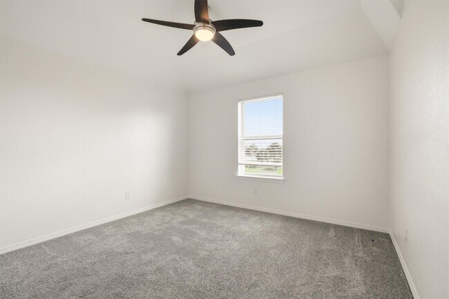 Building Photo - 28131 Scenic Shore Ln