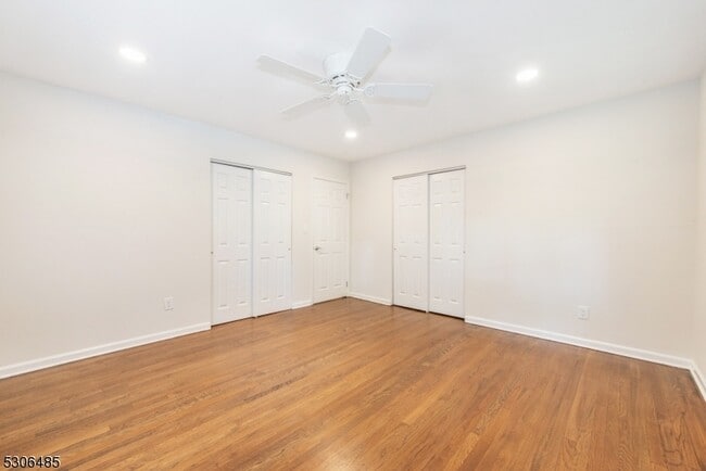 Building Photo - 52 Lorraine Terrace