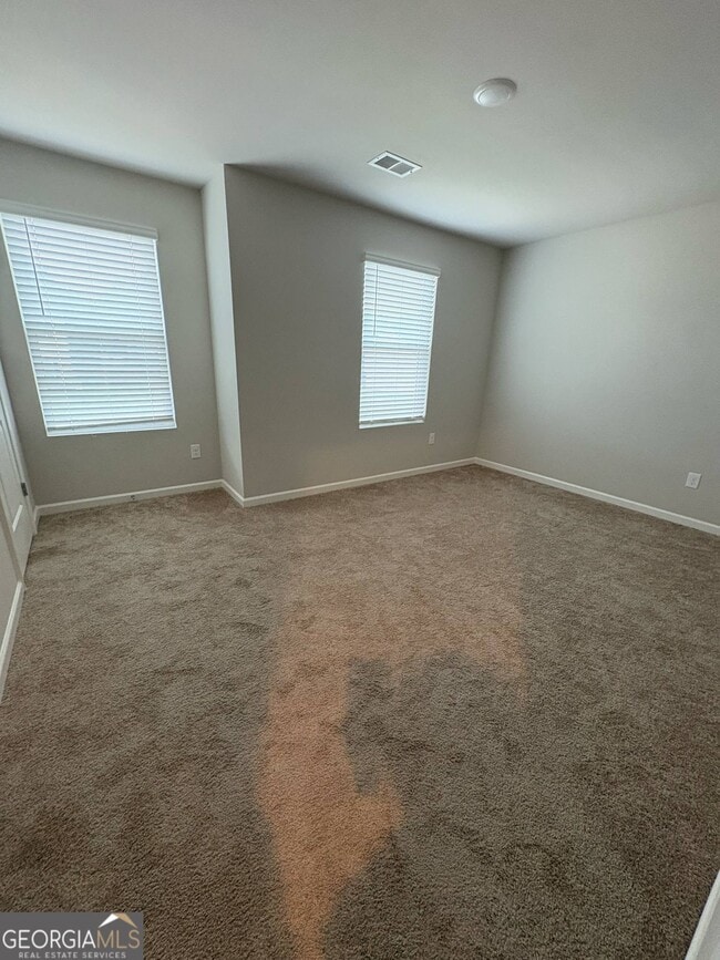 Building Photo - 170 Goodall Woods Dr