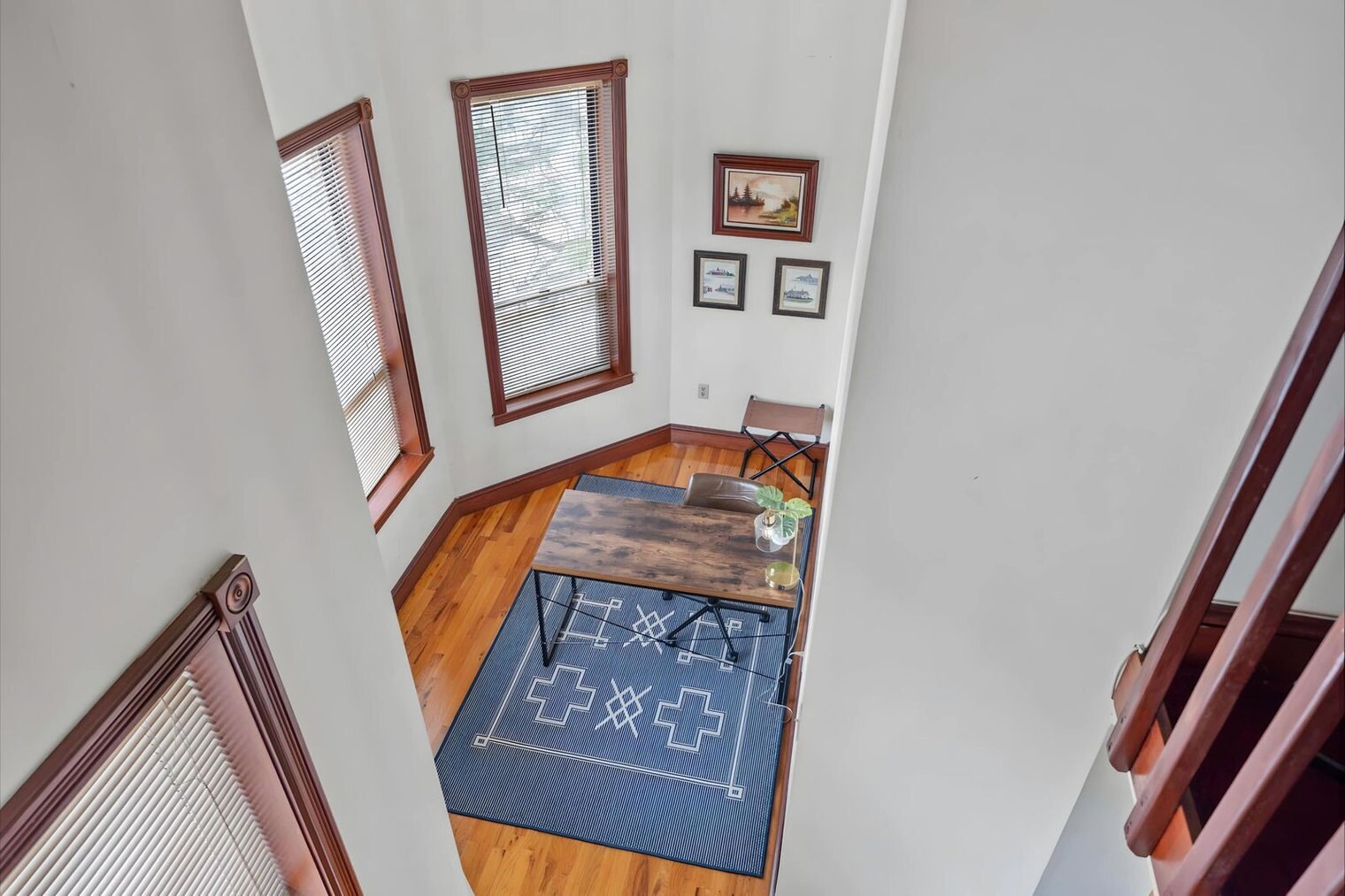 Building Photo - 402 W Dayton St