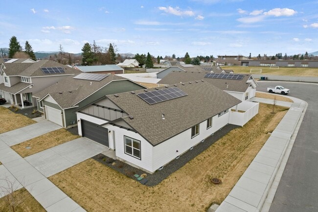 Building Photo - Luxury 3 Bed, 2 Bath Rancher in Spokane Va...
