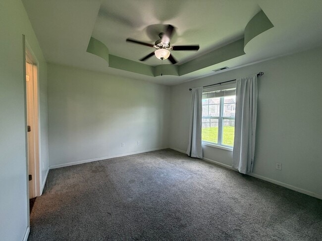 Building Photo - Absolutely Adorable!