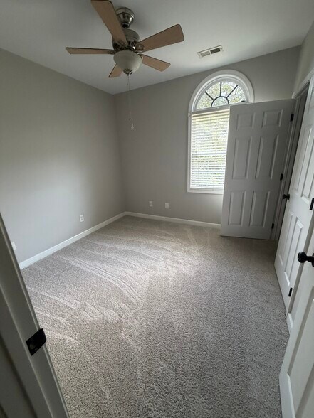 2nd Bedroom - 222 18th Ave SE