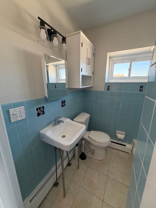 Building Photo - 1209 Lincoln Ave