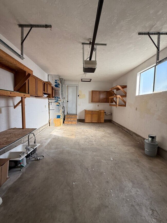 Building Photo - 370817