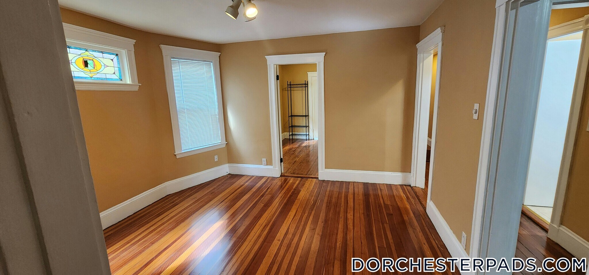 Building Photo - 105 Draper St