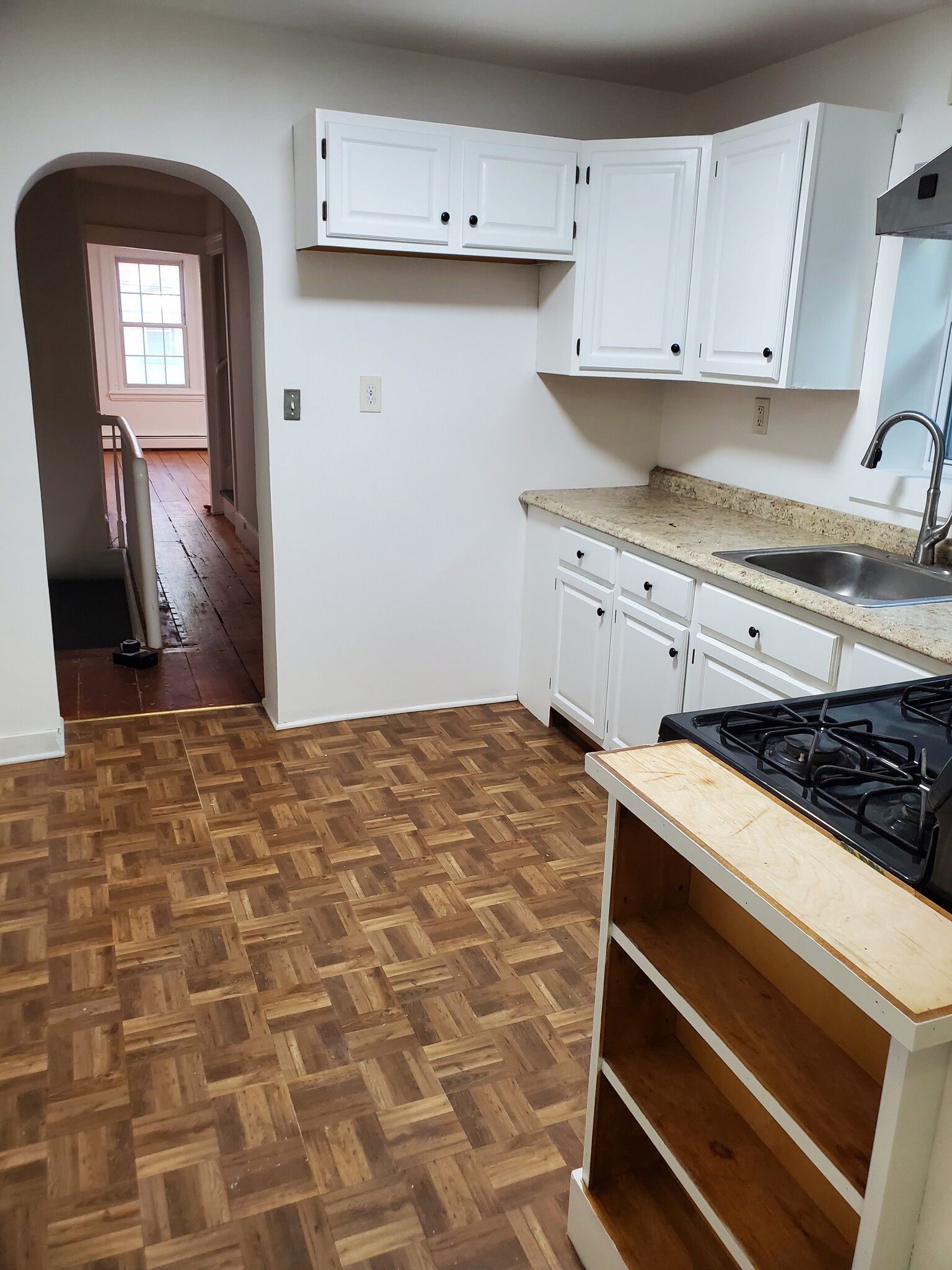 Building Photo - 156 Lander St