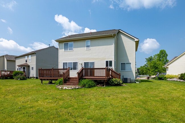 Building Photo - 8312 N Warwick Ct