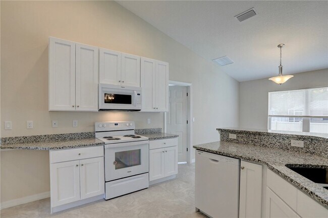 Building Photo - 426 Lanfair Ave