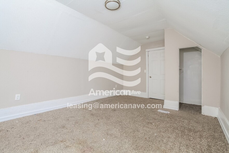 Building Photo - 1329 Wheeler St