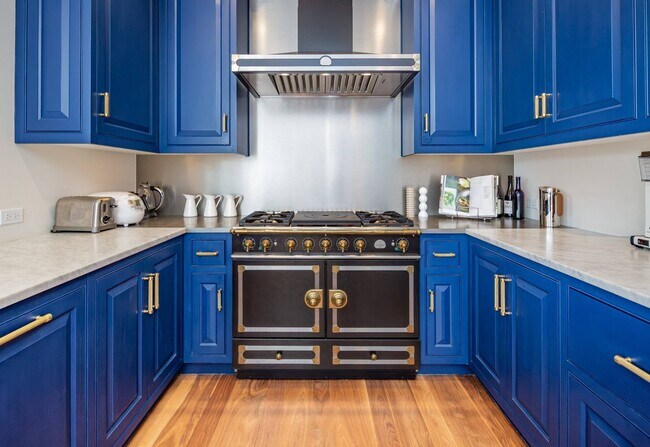 Building Photo - 21 Old Stone Hwy